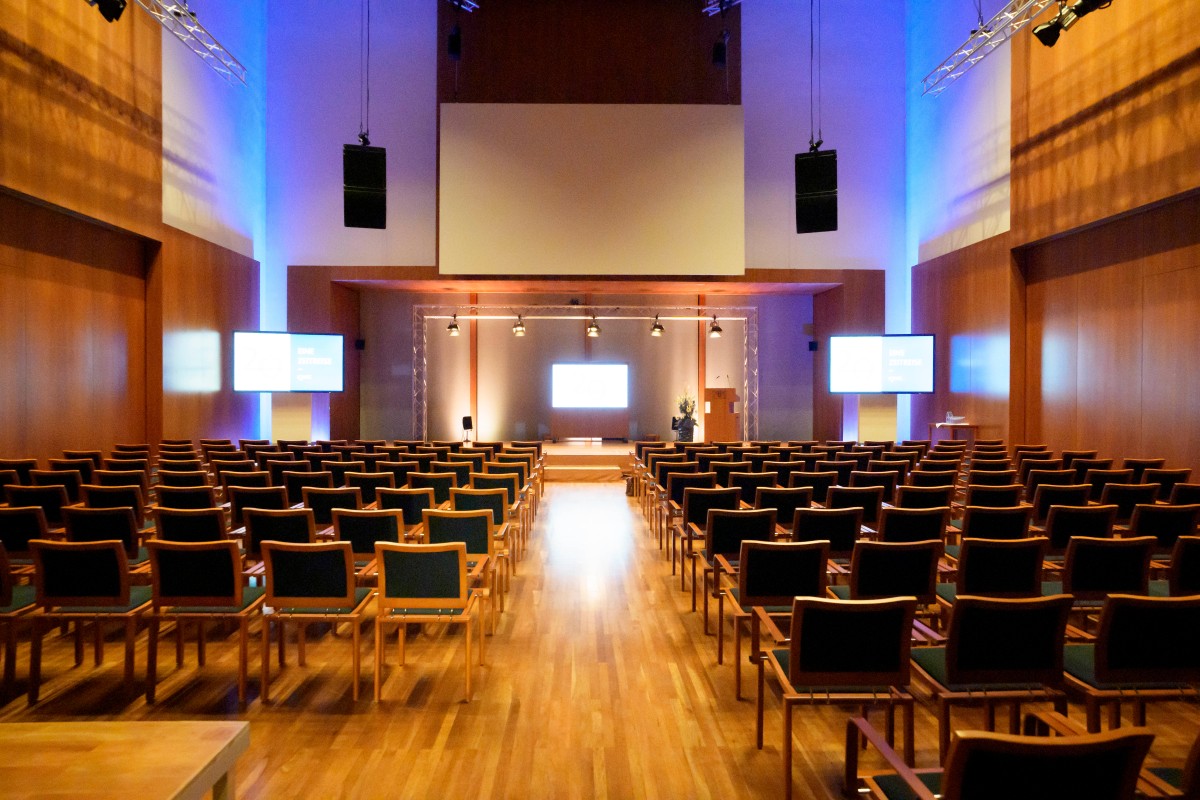 Blick in den großen Saal