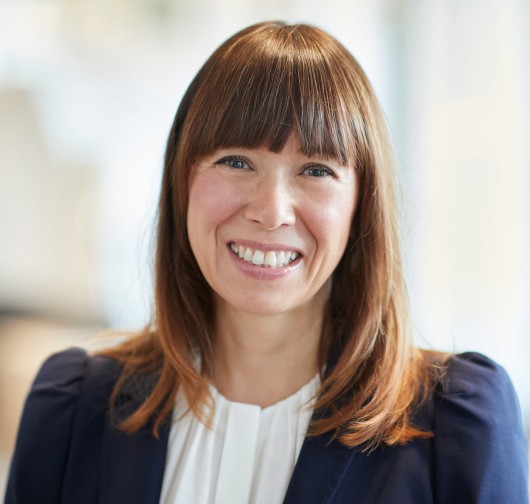 Porträtfoto unserer Mitarbeiterin Daniela Preukschat